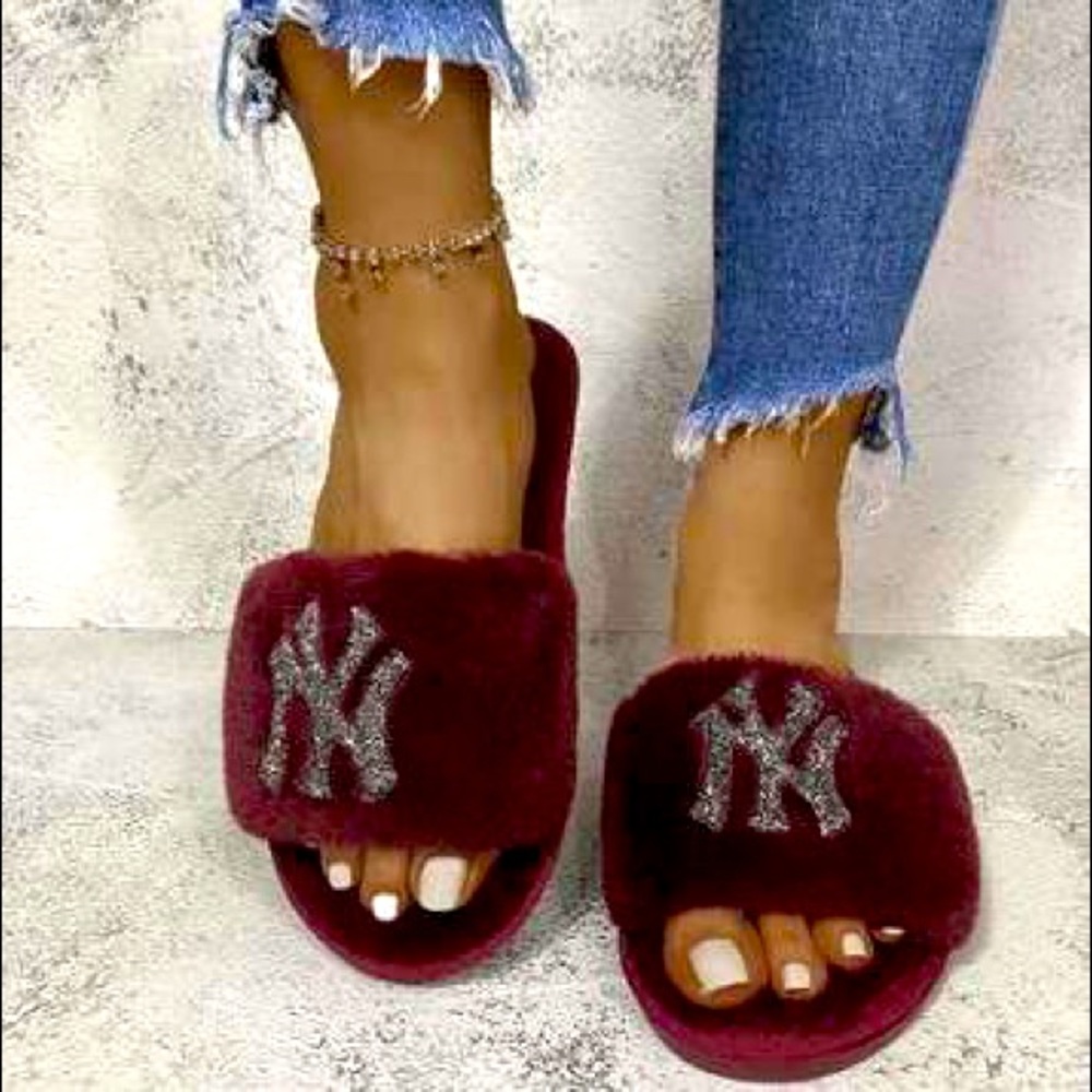 NY slippers velvet